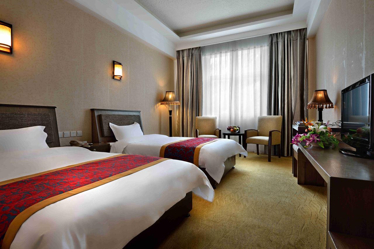 Ramada Encore Daocheng Yading Exterior foto